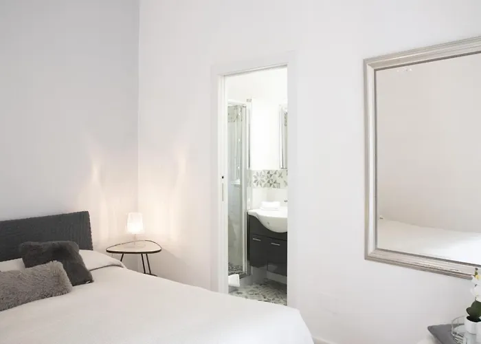 Santonofrio Silver E White Appartement Rome