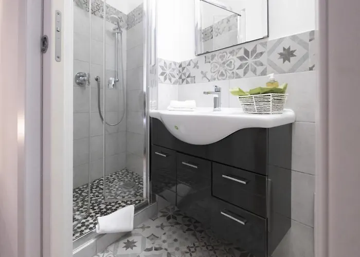 Santonofrio Silver E White Appartement *